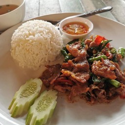 ข้าวกะเพราหมูดำ
