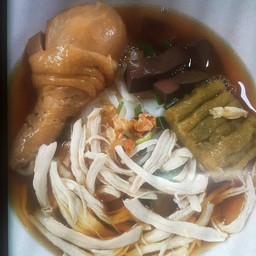 เตี๋ยวไก่น่อง-ไก่ฉีก