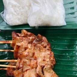 หมูปิ้งแม่แอน สูตรโบราณ ย่างเตาถ่าน