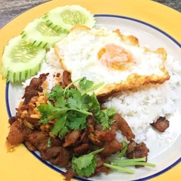 ข้าวหมูทอดกระเทียม