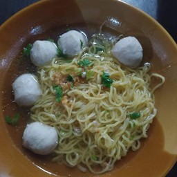 ก๋วยเตี๋ยวลูกชิ้นแชมป์หมูล้วน