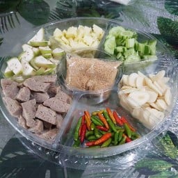 แหนมเนือง ครัวนครพนม