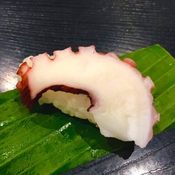 NIGIRI Tako (1piece) นิกิริ ปลาหมึกยักษ์