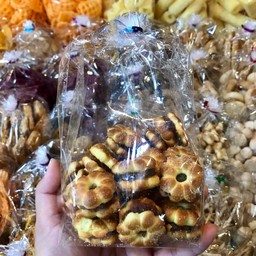 ขนมปังไส้สัปปะรด (ลายดอกไม้)