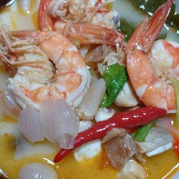 ต้มยำรวมมิตรทะเล น้ำข้น