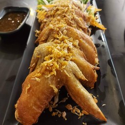 ปีกไก่ทอดน้ำปลา