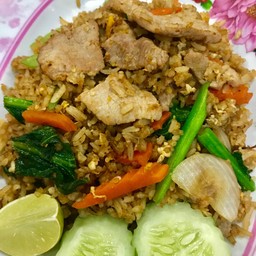 ข้าวผัดหมูซีอิ๊วโบราณ