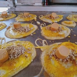 ขนมโตเกียวน้าแหม่มซอยออมสิน