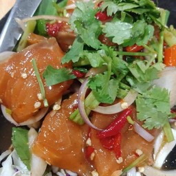 ยำปลาแซลมอล