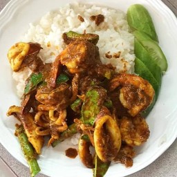 ผัดพริกแกงใต้