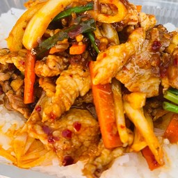 หมูผัดพริกเผา ราดข้าว