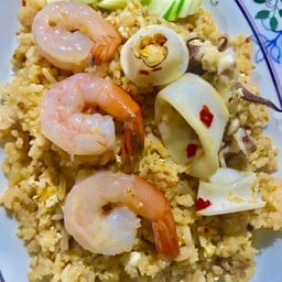 ข้าวผัดห่อหมกทะเล