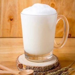 นมสดร้อน