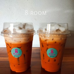 8 room cafe