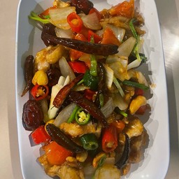 ไก่ผัดเม็ดมะม่วง