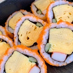 แคลิฟอเนียมากิ