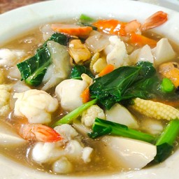 ราดหน้ารวมทะเล