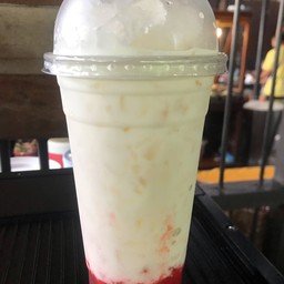 นมสดสตอเบอรี่