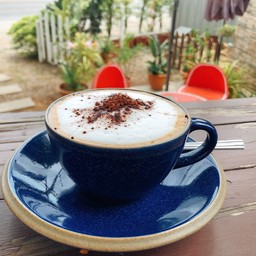 คาปูชิโนร้อน