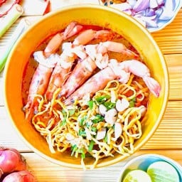 ร้าน เฮือนคนเหนือ