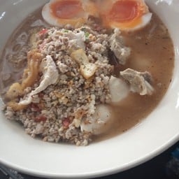 สองเราอิ่มอร่อย ก๋วยเตี๋ยวหมูต้มยำ เย็นตาโฟ