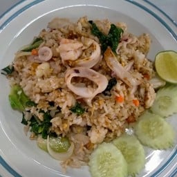 ข้าวผัดทะเล
