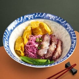 บะหมี่เกี๊ยวหมูแดง