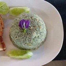 ข้าวผัดอันชันสามชั้นย่าง