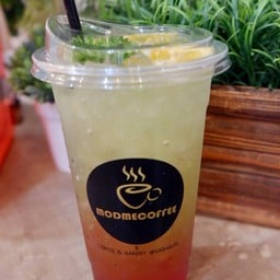 สตรอเบอร์รี่กีวี่โซดา🍓