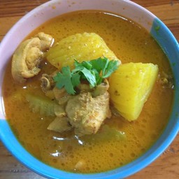แกงกะหรี่ไก่