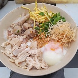 อาหารตามสั่งและโจ๊กบ้านบังซา ประชาอุทิศ 69 แยก 12