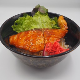 ข้าวหน้าแซลมอนย่างเทริ