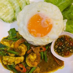 ข้าวเครื่องแกงทะเลรวม