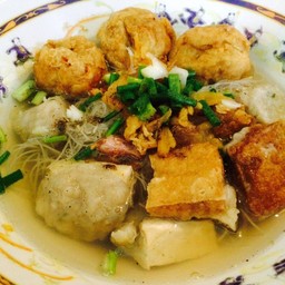 ก๋วยเตี๋ยวแคะ