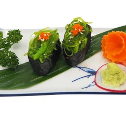 ซูชิหน้ายำสาหร่าย 2 คำ