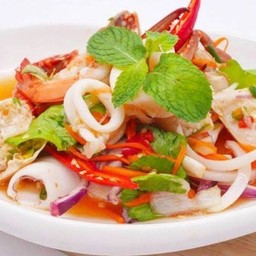 ยำรวมมิตรทะเล