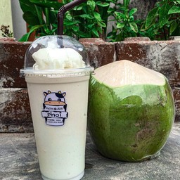 มะพร้าวปั่นนมสด