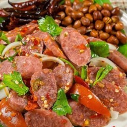 ยำแหนมล้วน