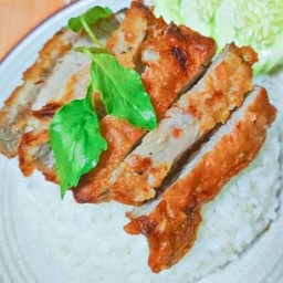 เจ๊โย ข้าวหมูทอด - ซอย พัทลุง 11