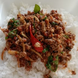 ข้าวผัดเผ็ดนก