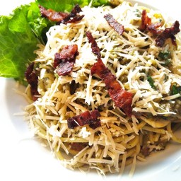 สปาเก็ตตี้ผัดพริกแห้งกับโหระพา