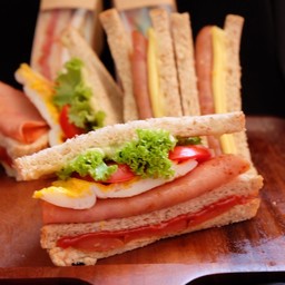 แซนด์วิชคุณนา : Khunna Sandwich