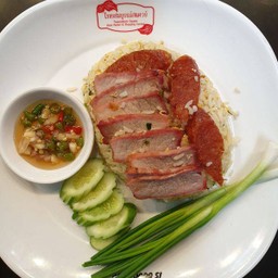 ข้าวผัดหมูแดงกุนเชียง
