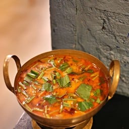 ต้มยำกุ้งมันกุ้งสด