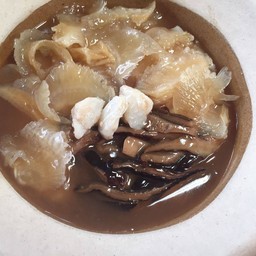 ข้าวหน้าหูฉลาม