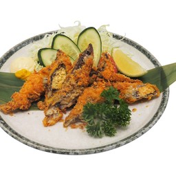 ปลาไข่ชุปเกล็ดขนมปังทอด