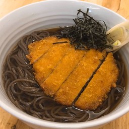 โซบะเย็นหมูทงคัตสึ