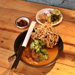 ข้าวซอยเนื้อ