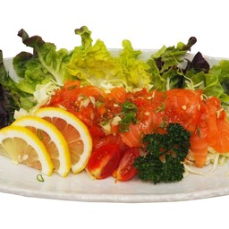 แซลมอนยำไทย