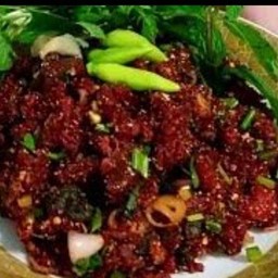 ก้อยเนื้อดิบขม